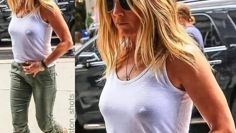 Jennifer Aniston hottest look- see picture..