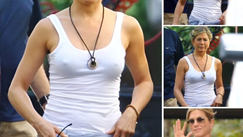 Jennifer Aniston’s Hottest look viral.